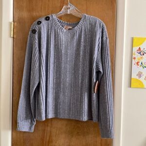 Rabbit Rose L/S Crew Neck Top